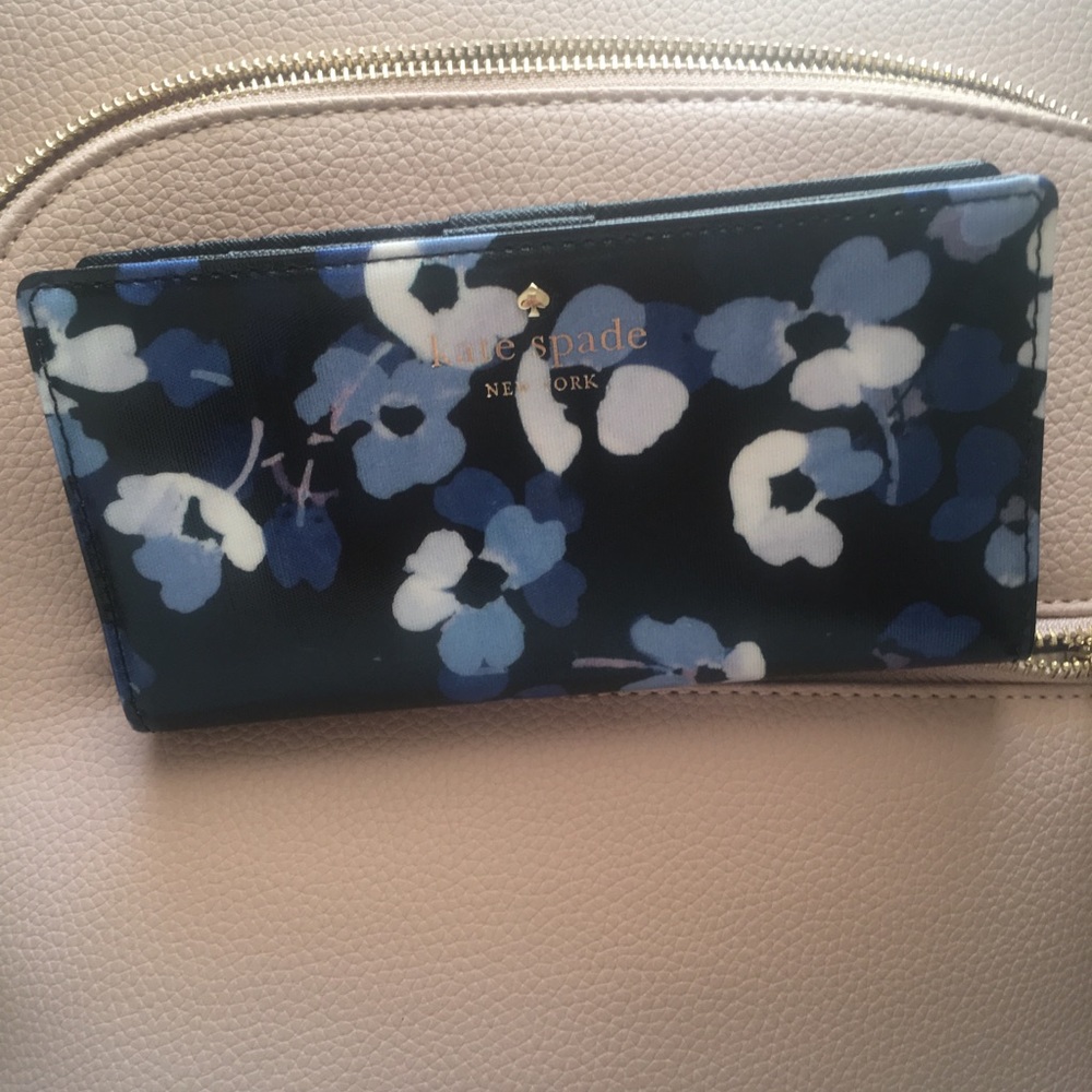 Kate spade ♠️ Stacy wallet